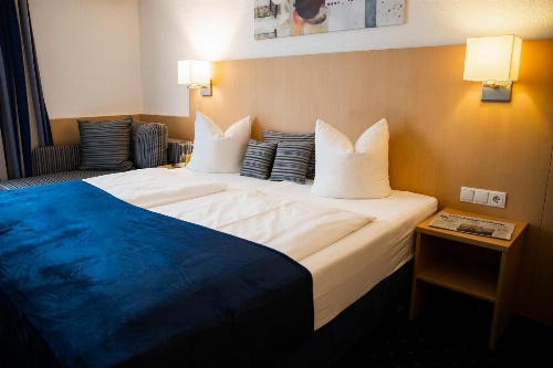 Hotel Bettina garni image 3